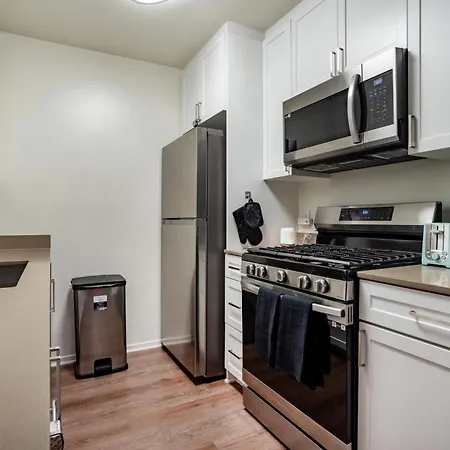 Style, Peace, Comfort In N Hollywood Next To Burbank Free Indoor Parking And Wifi Exterior photo