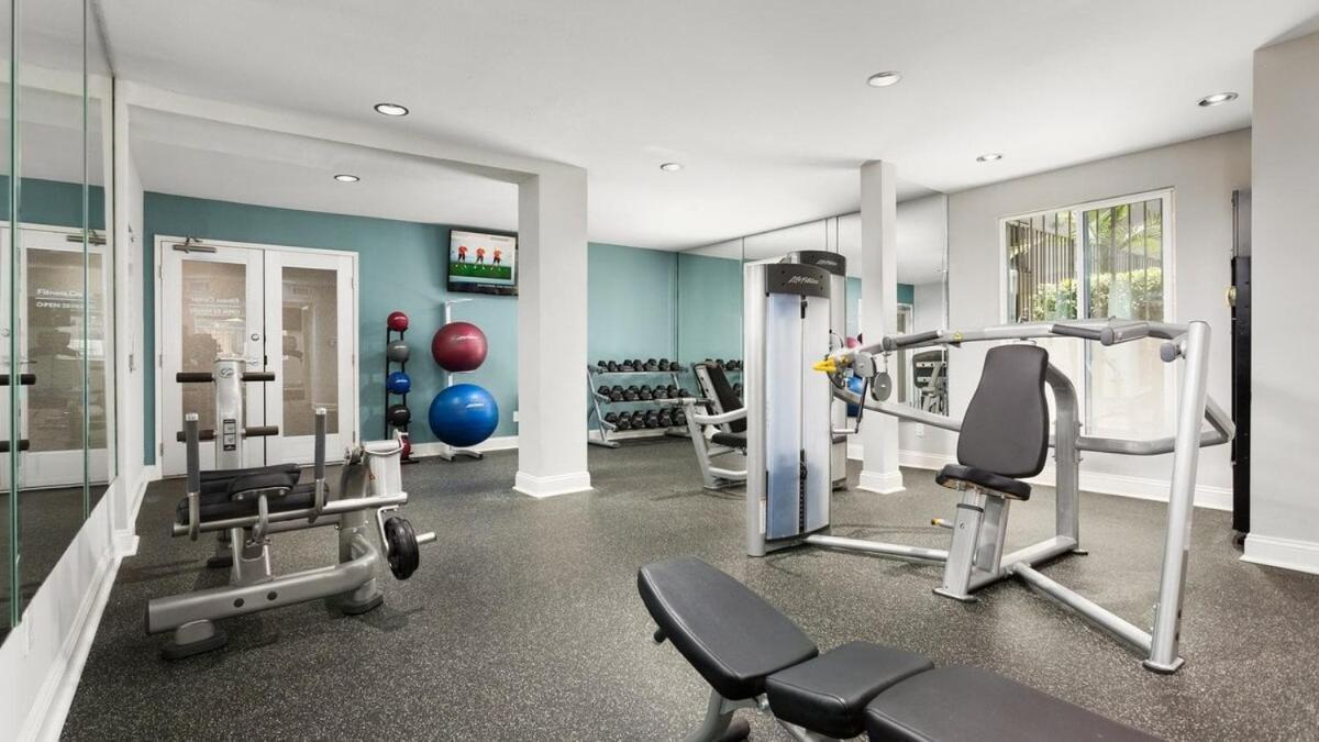 Apartamento Style, Peace, Comfort In N Hollywood Next To Free Indoor Parking And Wifi