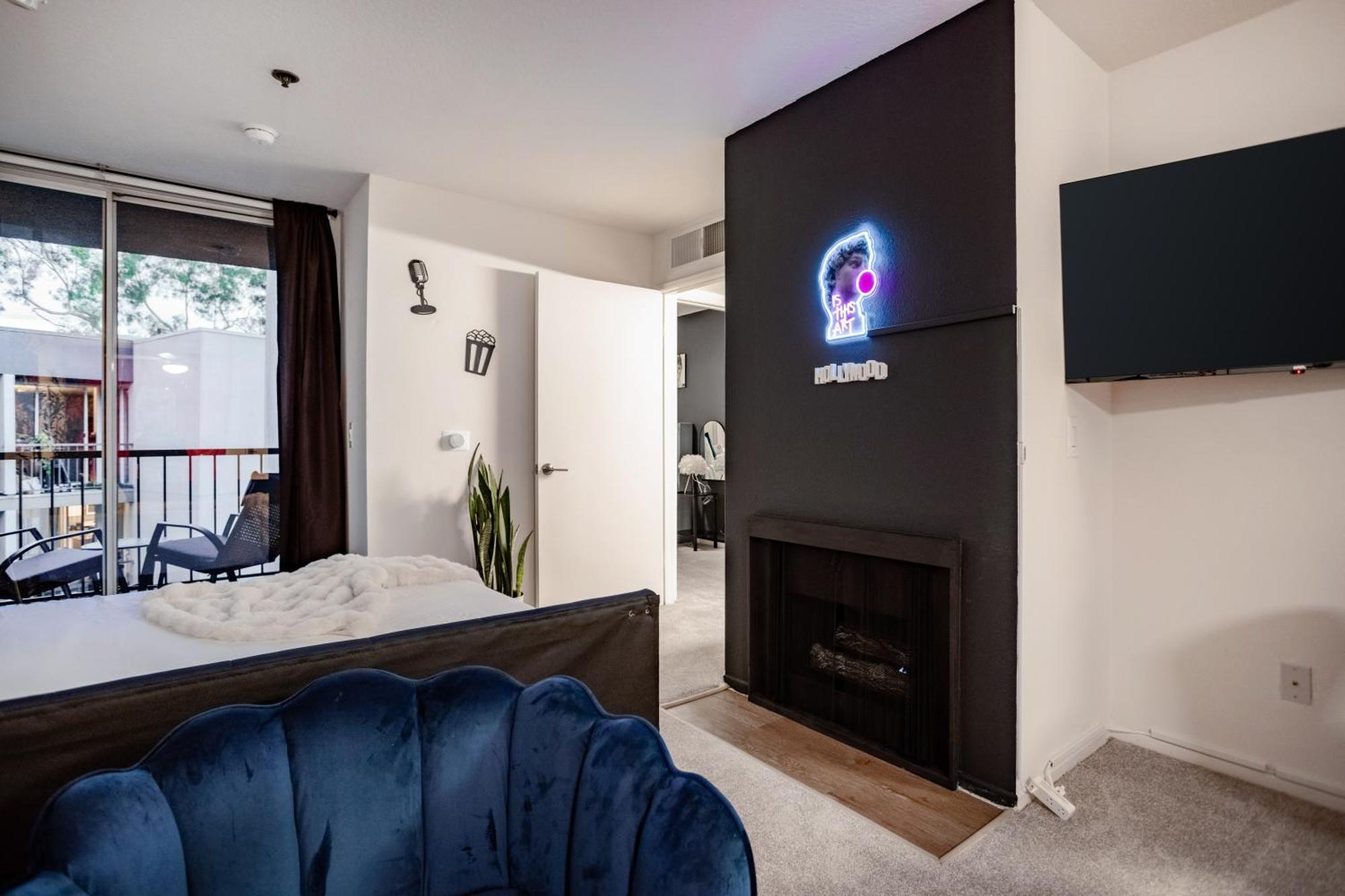 Style, Peace, Comfort In N Hollywood Next To Free Indoor Parking And Wifi * Burbank
